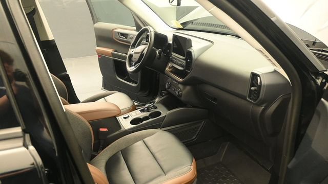 Certified 2023 Ford Bronco Sport Outer Banks AWD/4WD image 17
