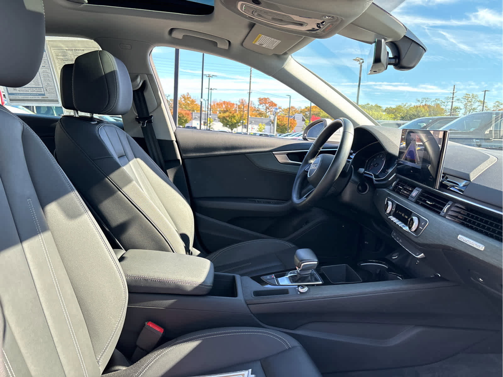 Used 2021 Audi A4 2.0T Premium image 29