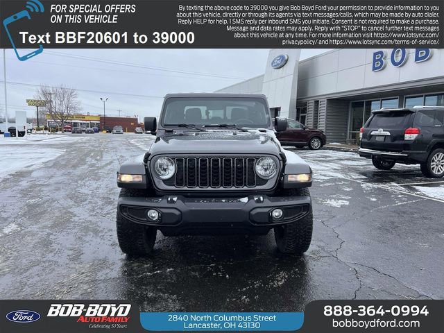 Used 2025 Jeep Gladiator Sport image 8