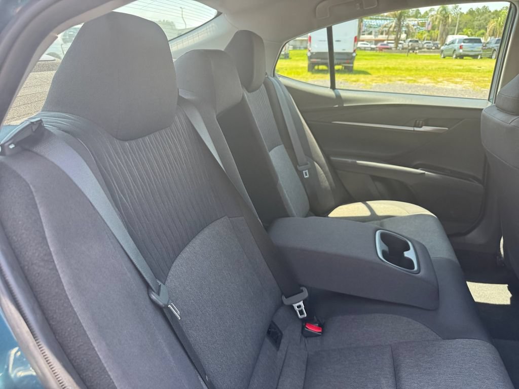 Used 2025 Toyota Camry LE FWD image 23