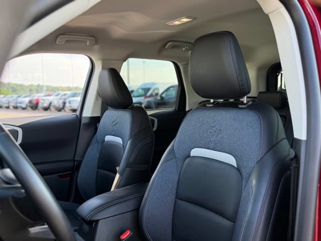 Certified 2025 Ford Bronco Sport Outer Banks w/ Outer Banks Tech Package+ AWD/4WD image 14