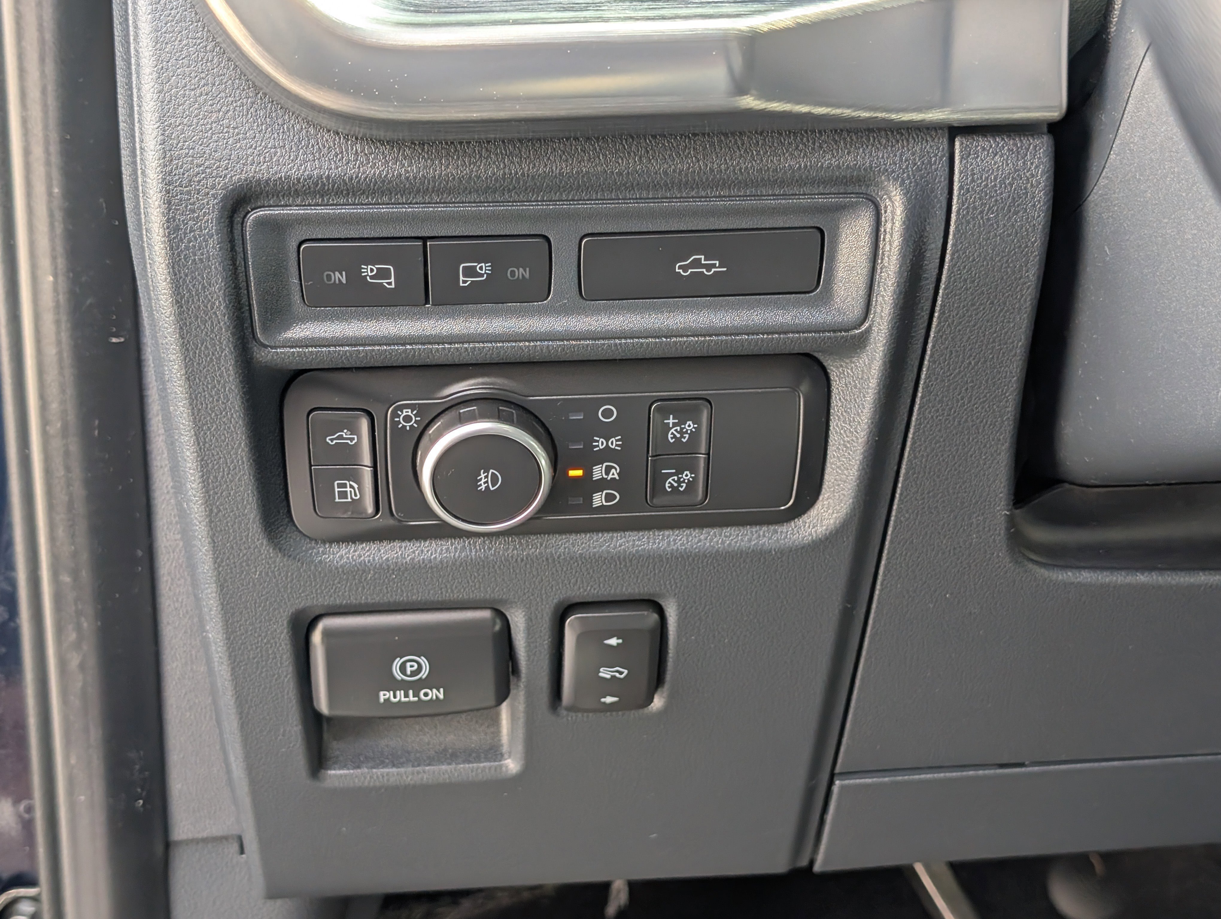 Certified 2022 Ford F150 Lariat w/ Equipment Group 502A High image 23