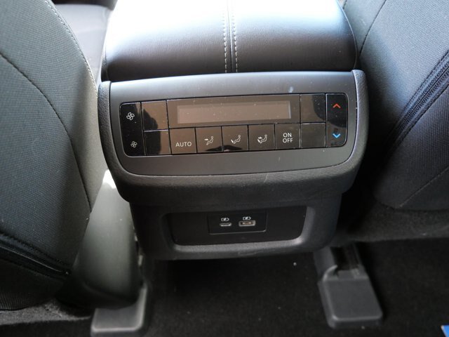 Used 2023 Nissan Pathfinder SV w/ Black Appearance Package AWD/4WD image 18