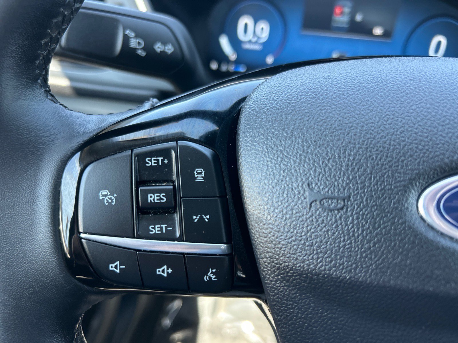 Certified 2023 Ford Escape Platinum image 23