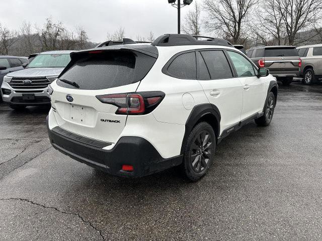 Used 2025 Subaru Outback Onyx Edition image 4