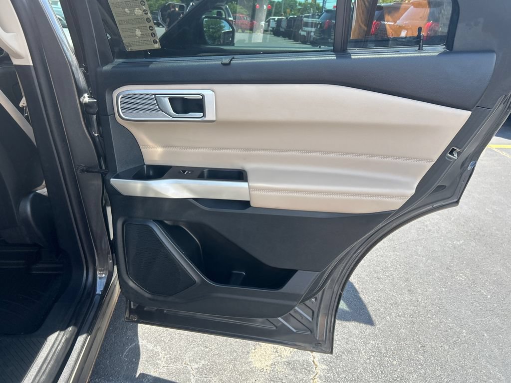 Certified 2020 Ford Explorer Limited RWD image 16