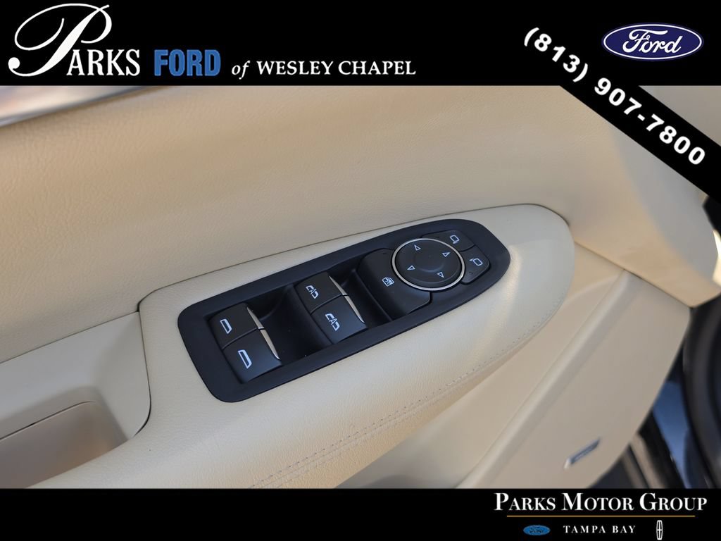 Used 2017 Cadillac XT5 FWD w/ LPO, Wheel Lock Package image 18