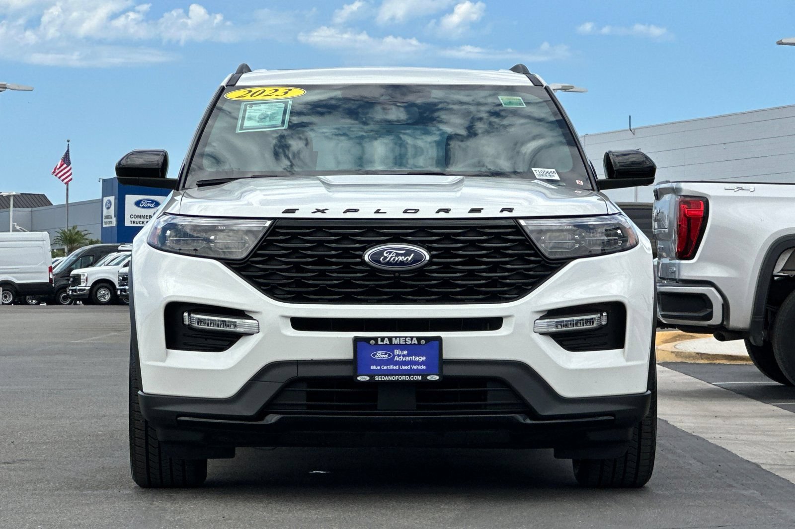 Certified 2023 Ford Explorer ST-Line w/ Class IV Trailer Tow Package RWD image 8