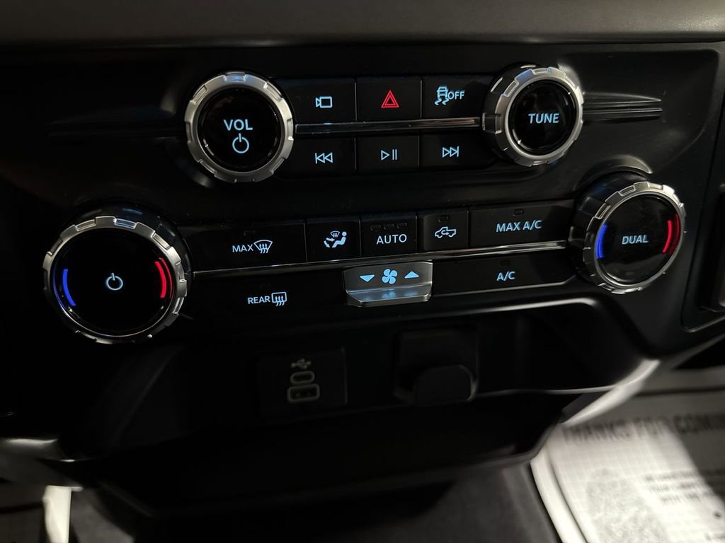 Certified 2025 Ford F150 XLT w/ Equipment Group 301A Standard image 15