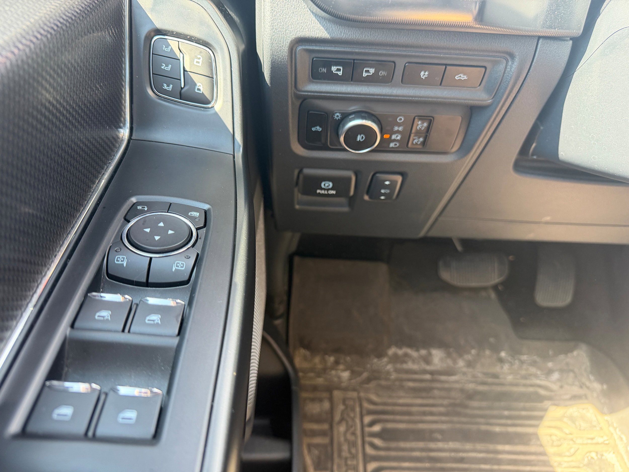 Certified 2024 Ford F150 Raptor AWD/4WD image 17