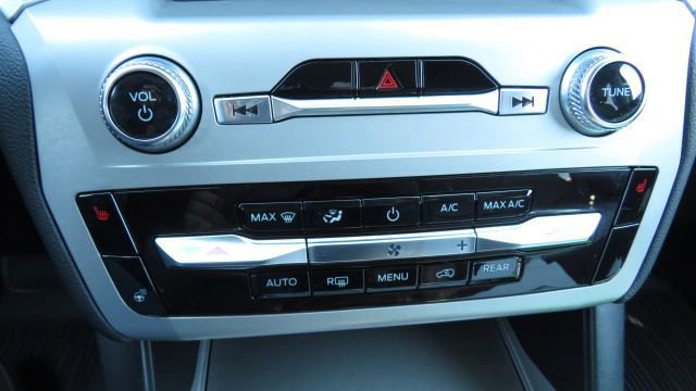 Certified 2023 Ford Explorer XLT w/ Equipment Group 202A image 20