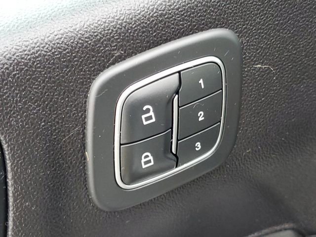 Certified 2021 Ford Escape Titanium w/ Titanium Elite Package image 30