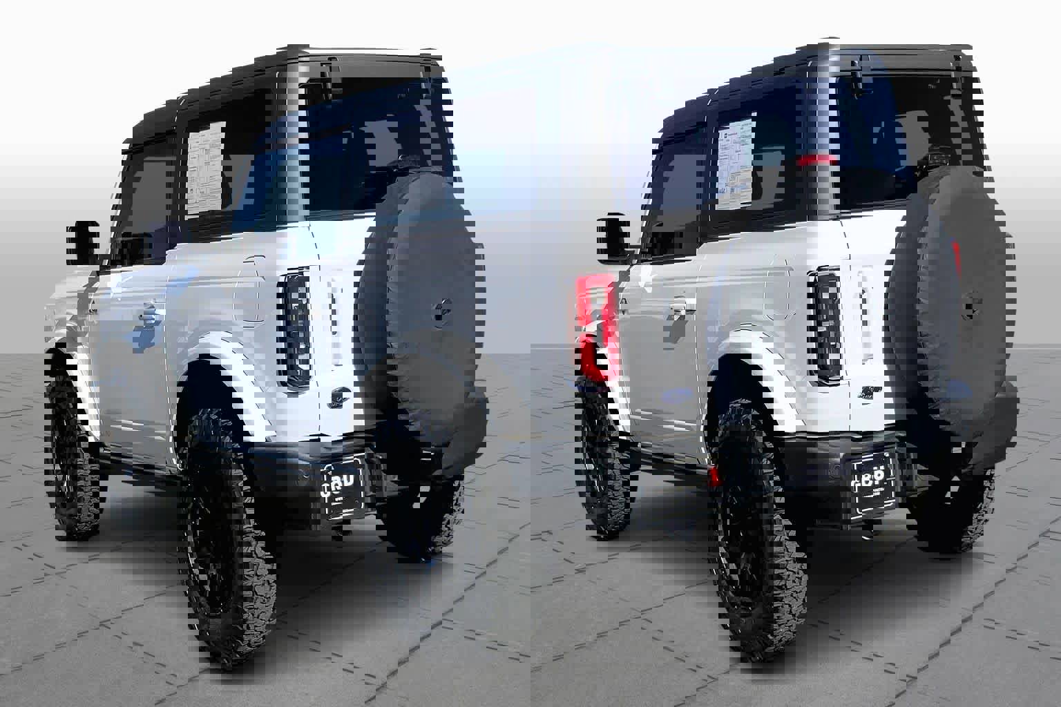 Certified 2023 Ford Bronco Outer Banks AWD/4WD image 2