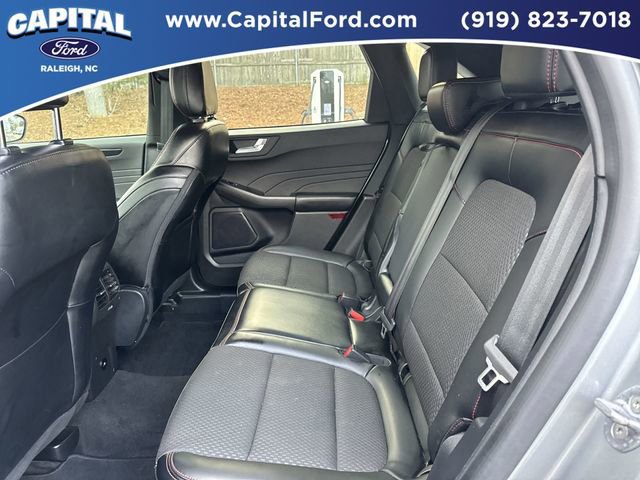 Certified 2024 Ford Escape ST-Line w/ Tech Pack #1 AWD/4WD image 18