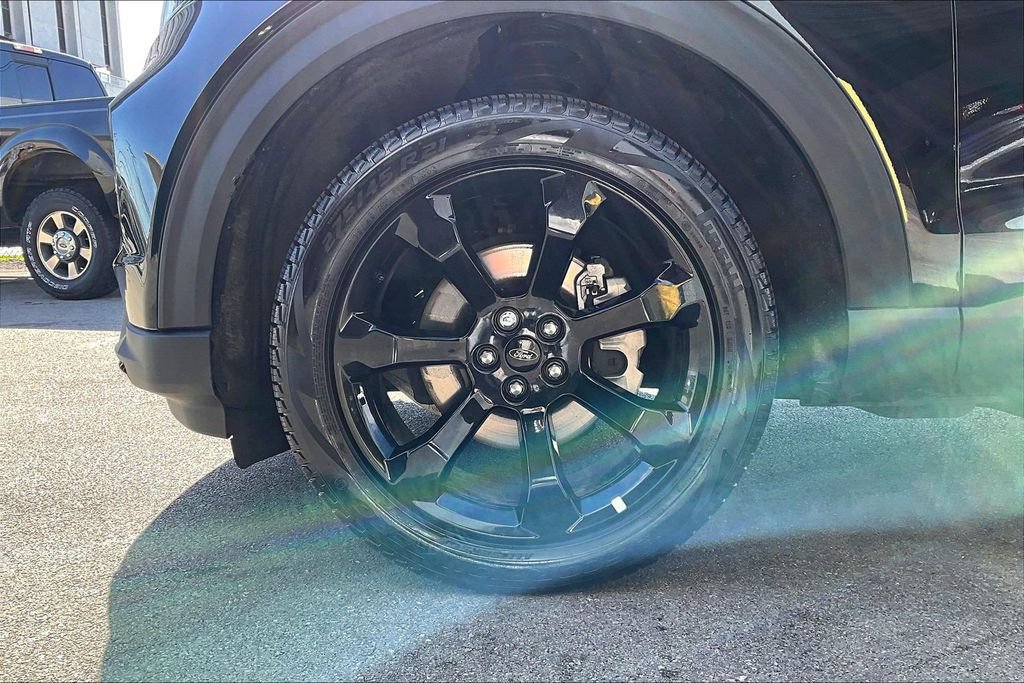 Certified 2023 Ford Explorer ST-Line AWD/4WD image 9