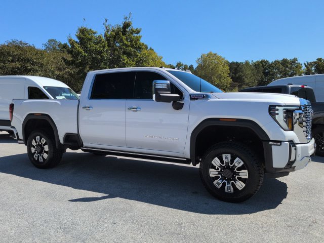 Used 2025 GMC Sierra 2500 Denali w/ Denali Reserve Package AWD/4WD image 2