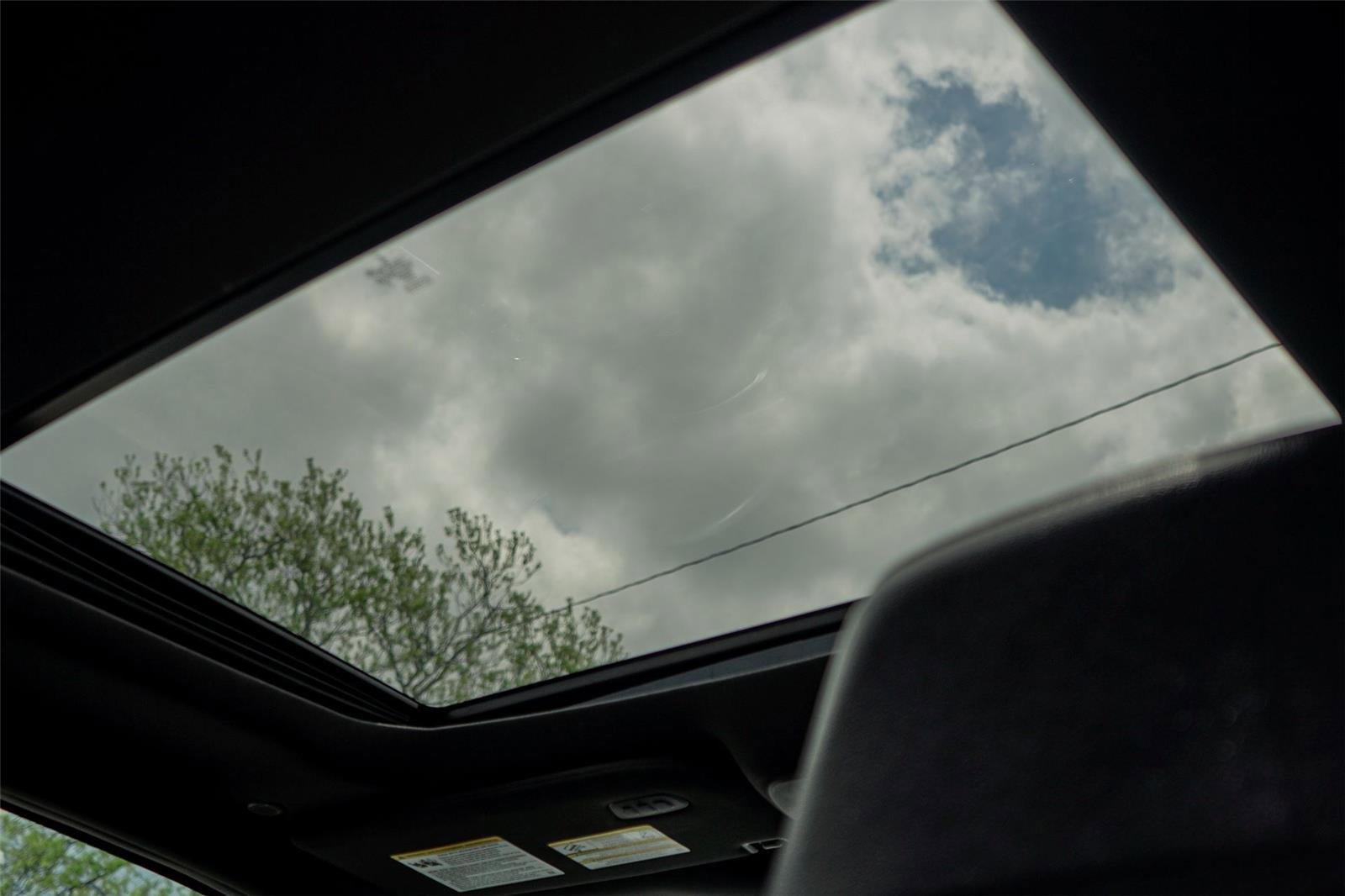 Certified 2024 Ford F150 Lariat w/ FX4 Off-Road Package image 32