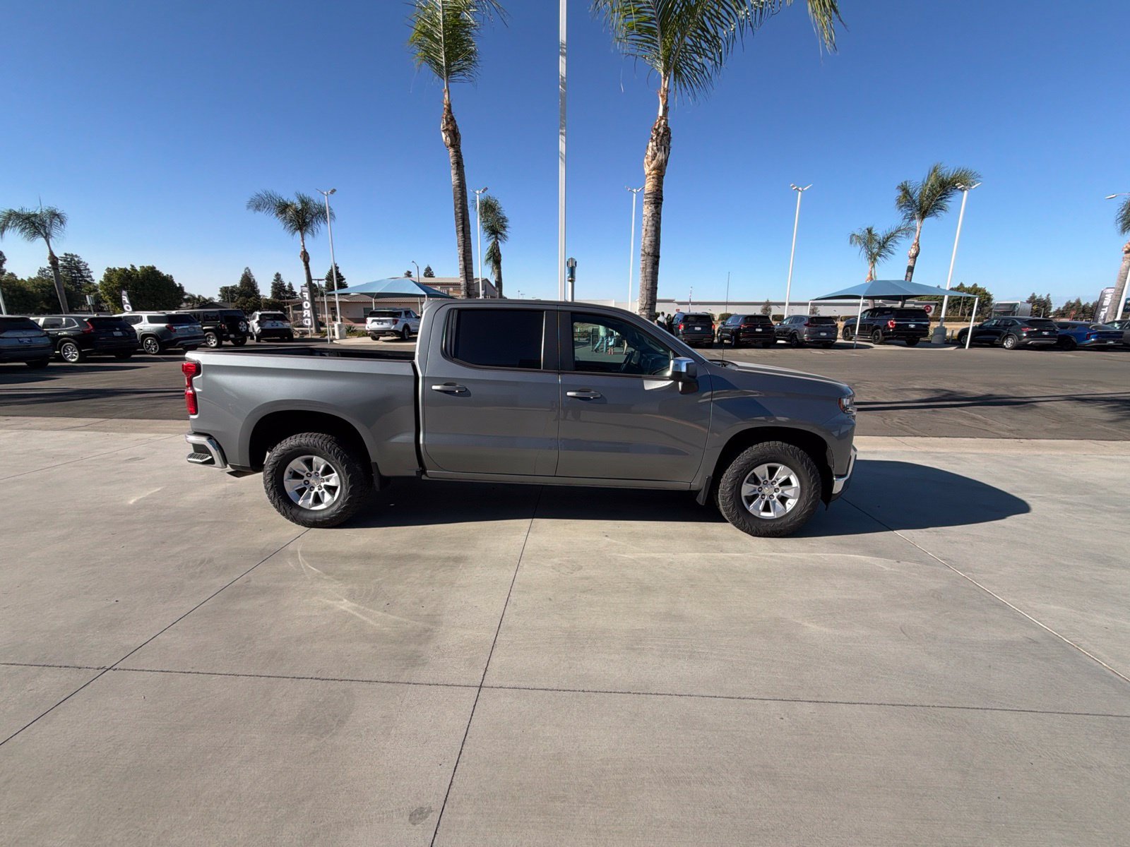 Used 2021 Chevrolet Silverado 1500 LT RWD image 6
