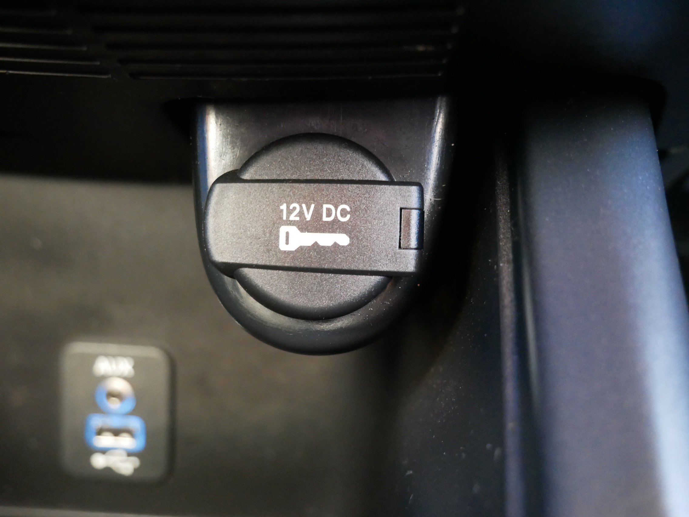 Used 2020 Dodge Journey SE w/ Blacktop Package FWD image 30