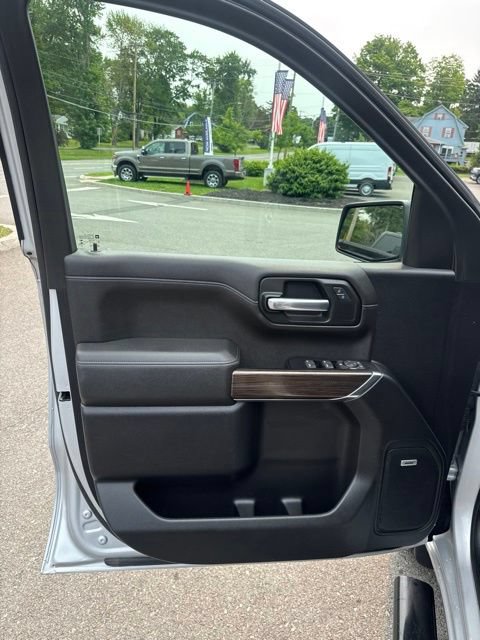 Used 2019 Chevrolet Silverado 1500 RST AWD/4WD image 16
