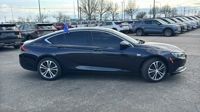 Used 2018 Buick Regal Essence FWD image 6