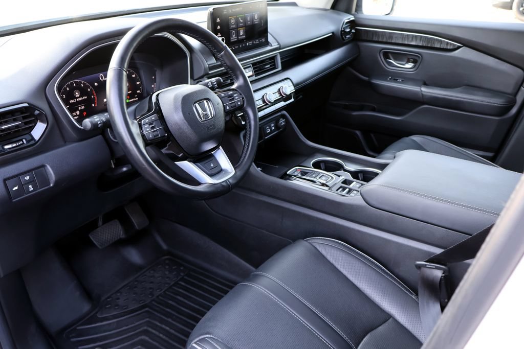 Used 2024 Honda Pilot Elite image 4
