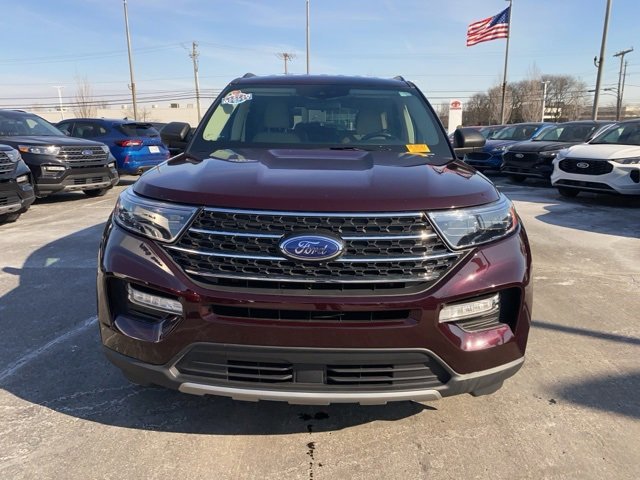 Certified 2022 Ford Explorer XLT w/ Equipment Group 202A image 8