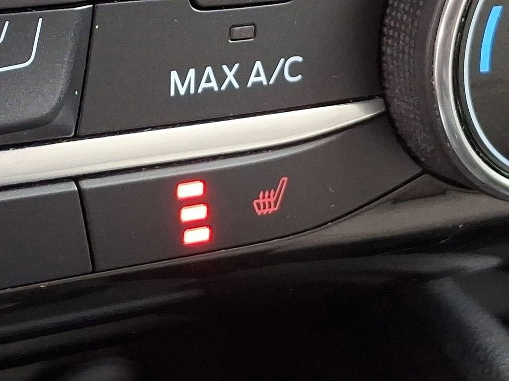 Certified 2022 Ford Escape SE w/ Cold Weather Package image 24