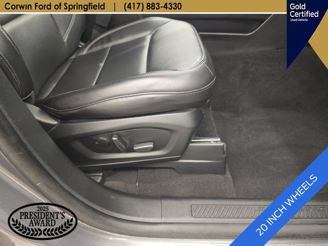 Certified 2024 Ford Explorer XLT w/ Equipment Group 202A AWD/4WD image 11