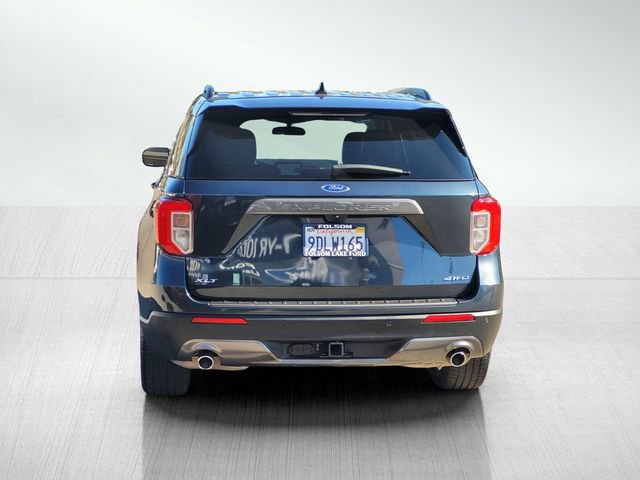 Certified 2022 Ford Explorer XLT w/ Equipment Group 202A image 4