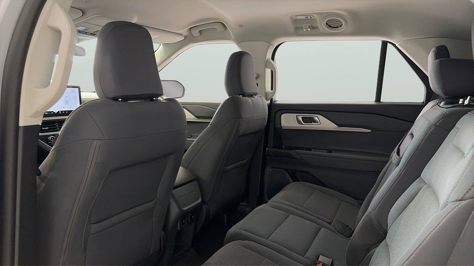 Certified 2025 Ford Explorer Active RWD image 17