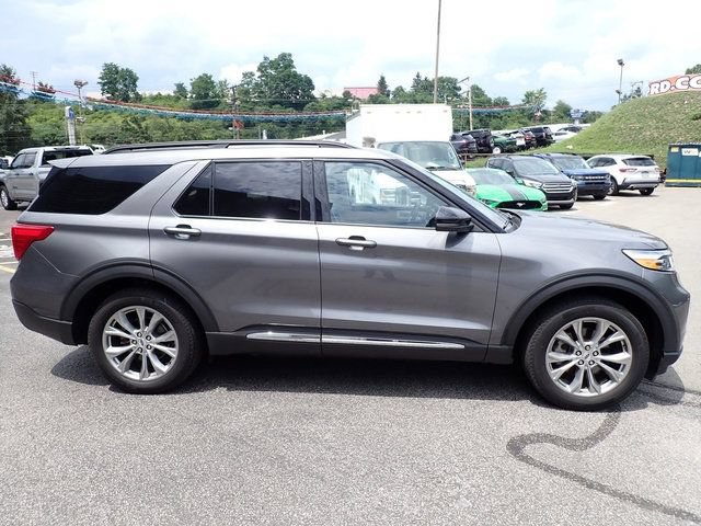 Certified 2024 Ford Explorer XLT w/ Equipment Group 202A AWD/4WD image 10