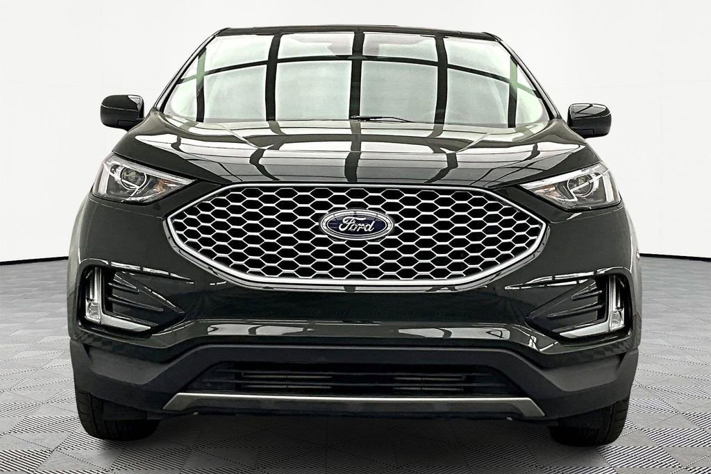 Certified 2024 Ford Edge SEL w/ Convenience Package AWD/4WD image 3