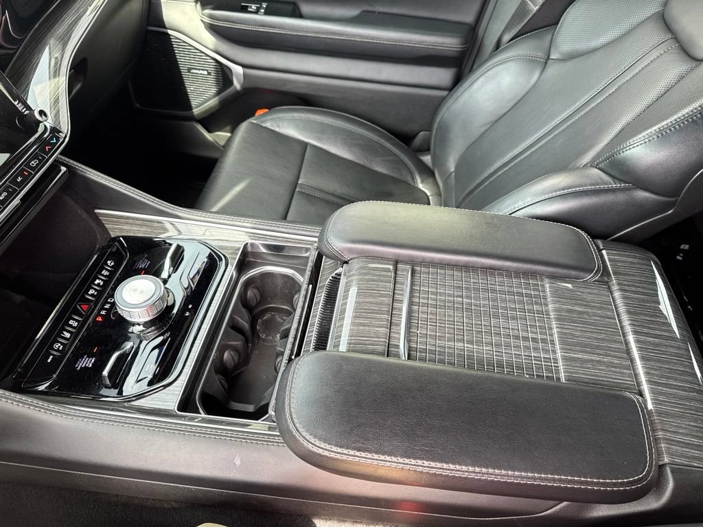 Used 2022 Jeep Wagoneer Series III w/ Convenience Group I AWD/4WD image 23