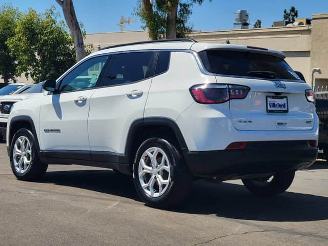 Used 2024 Jeep Compass Latitude AWD/4WD image 2
