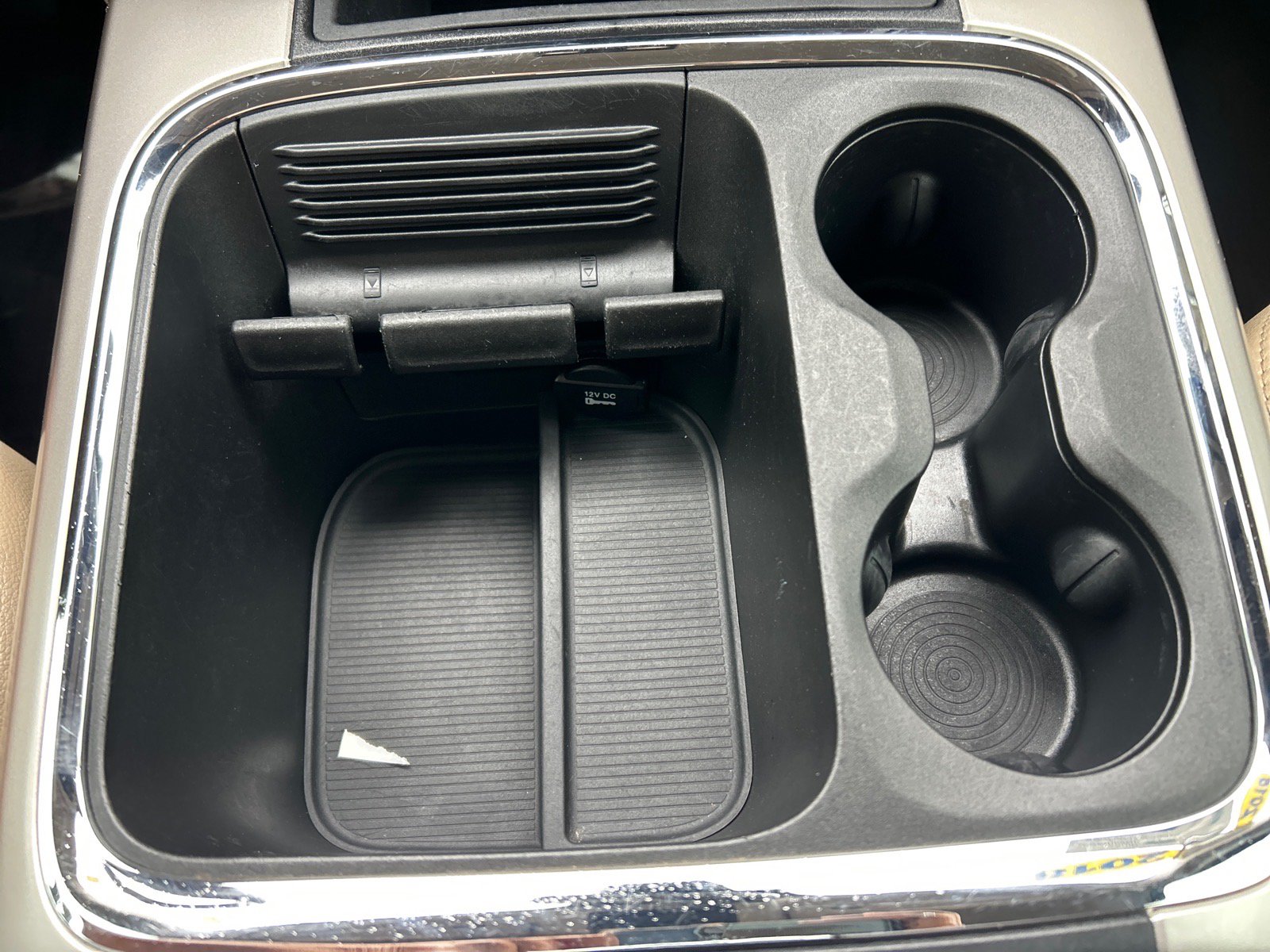 Used 2018 RAM 1500 Laramie w/ Convenience Group AWD/4WD image 31