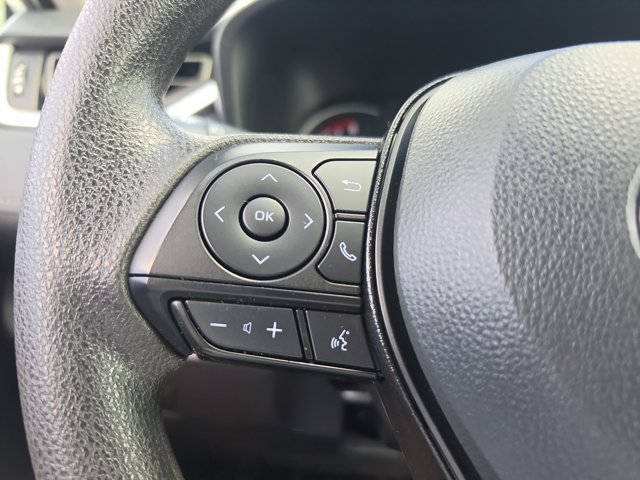 Used 2025 Toyota RAV4 XLE FWD image 25