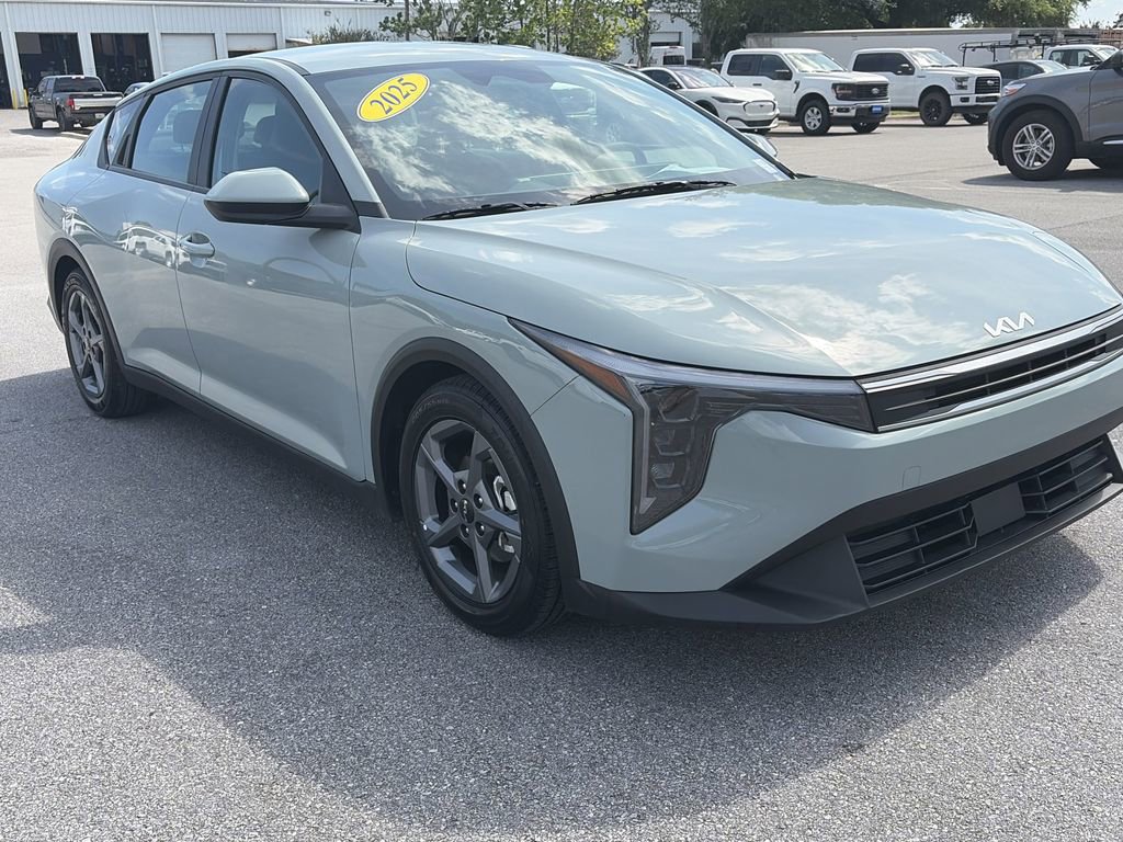 Used 2025 Kia K4 FWD image 9