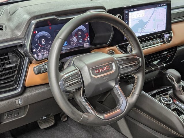 Used 2026 GMC Canyon AT4 AWD/4WD image 8