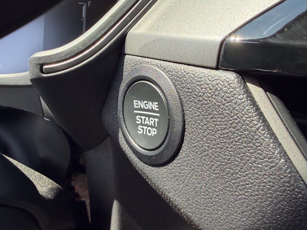Certified 2025 Ford Escape Active FWD image 28