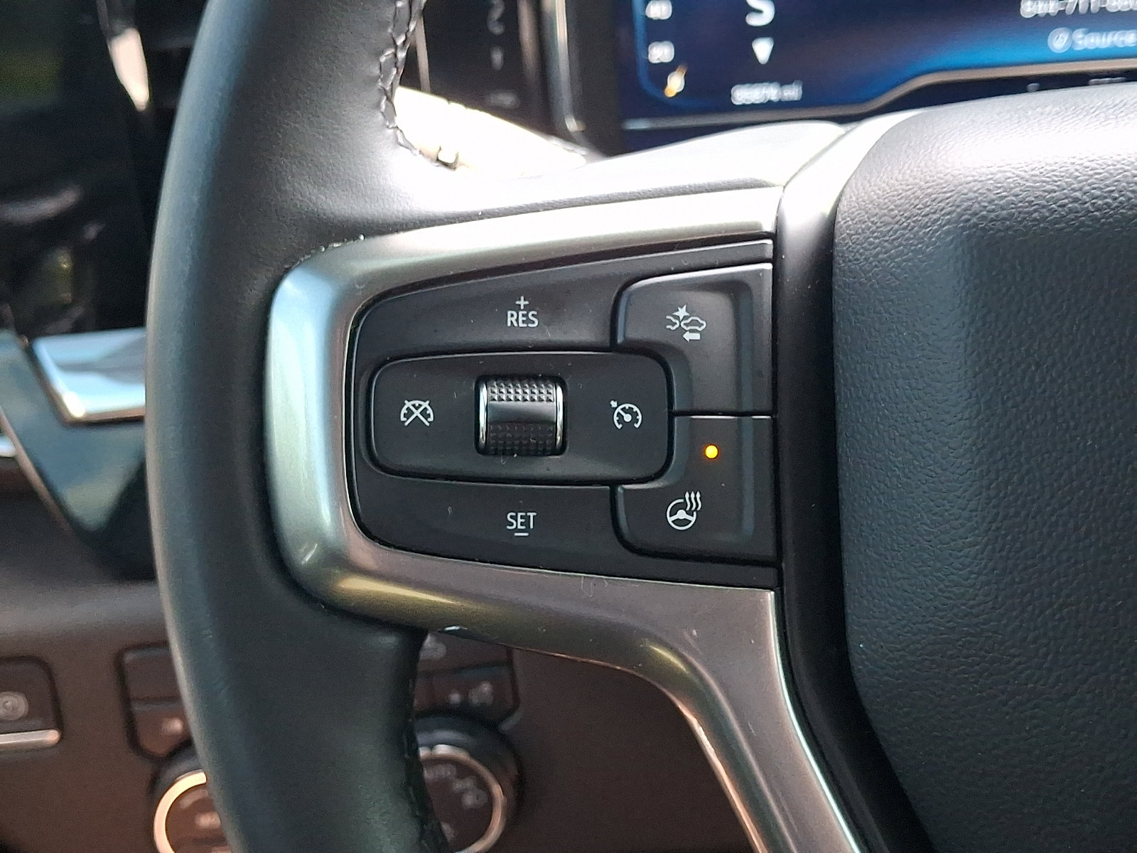Used 2024 Chevrolet Silverado 1500 LT AWD/4WD image 24
