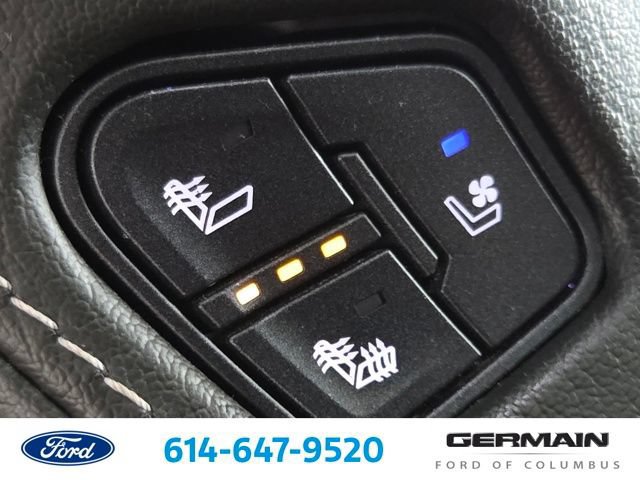 Used 2018 Chevrolet Suburban Premier AWD/4WD image 35