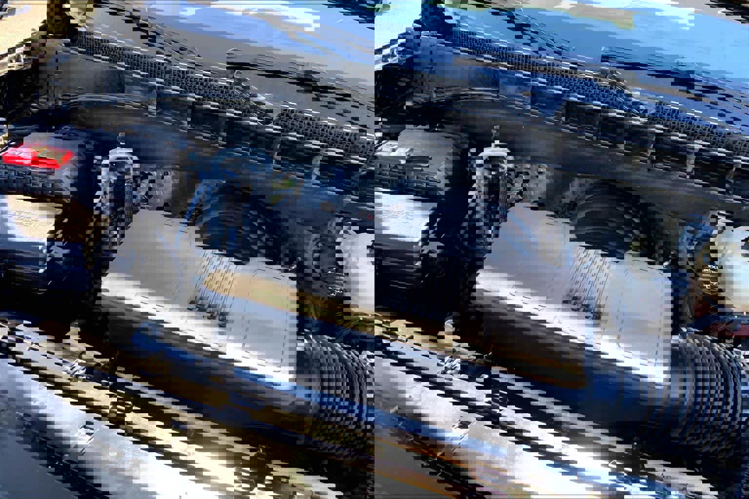 Used 2022 GMC Yukon XL Denali w/ Denali Premium Package image 28