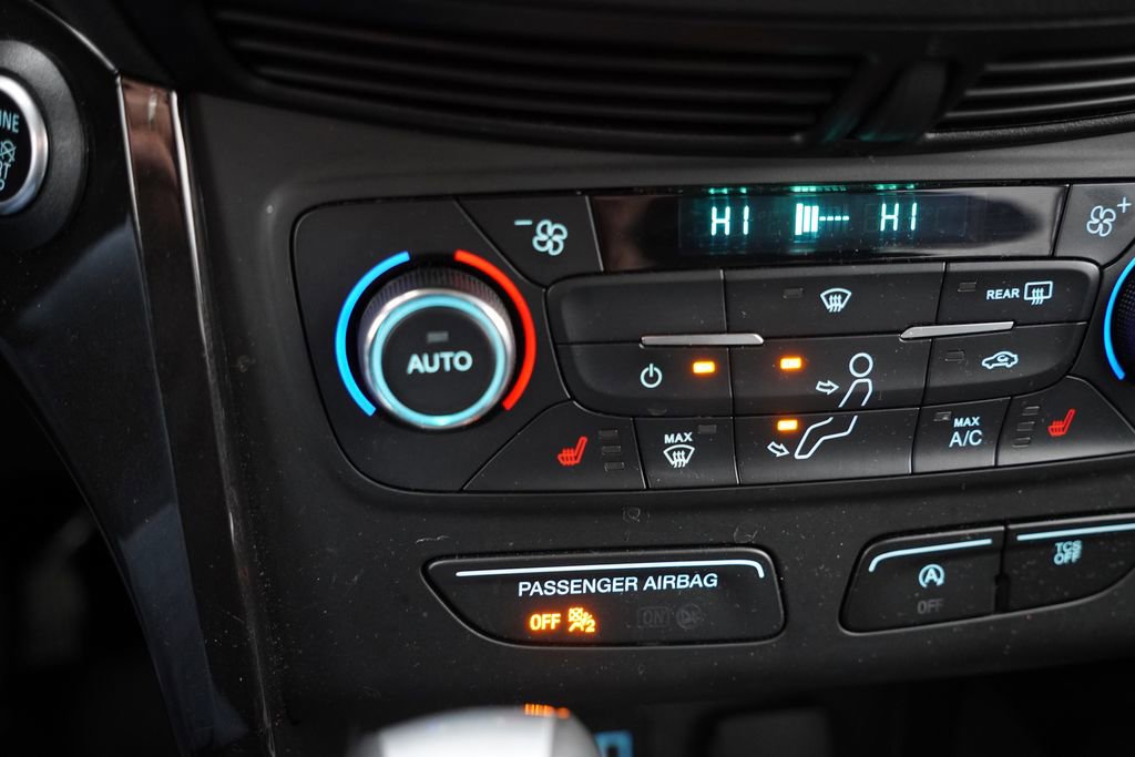 Certified 2017 Ford Escape Titanium image 6