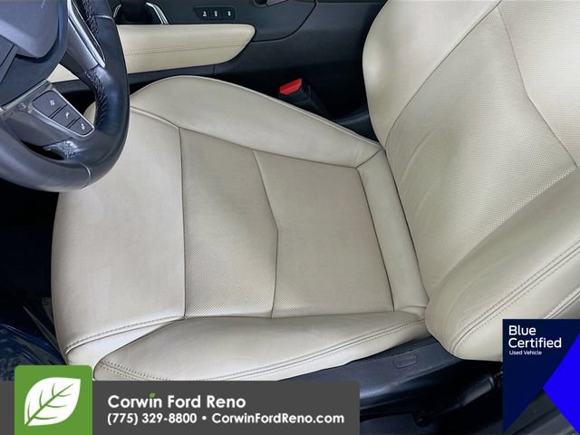 Used 2019 Cadillac XT5 Premium Luxury w/ Driver Assist Package AWD/4WD image 24