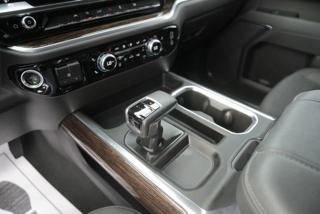 Used 2025 GMC Sierra 1500 Elevation image 27