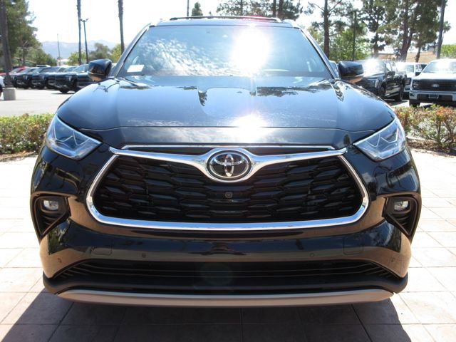 Used 2022 Toyota Highlander Platinum FWD image 7