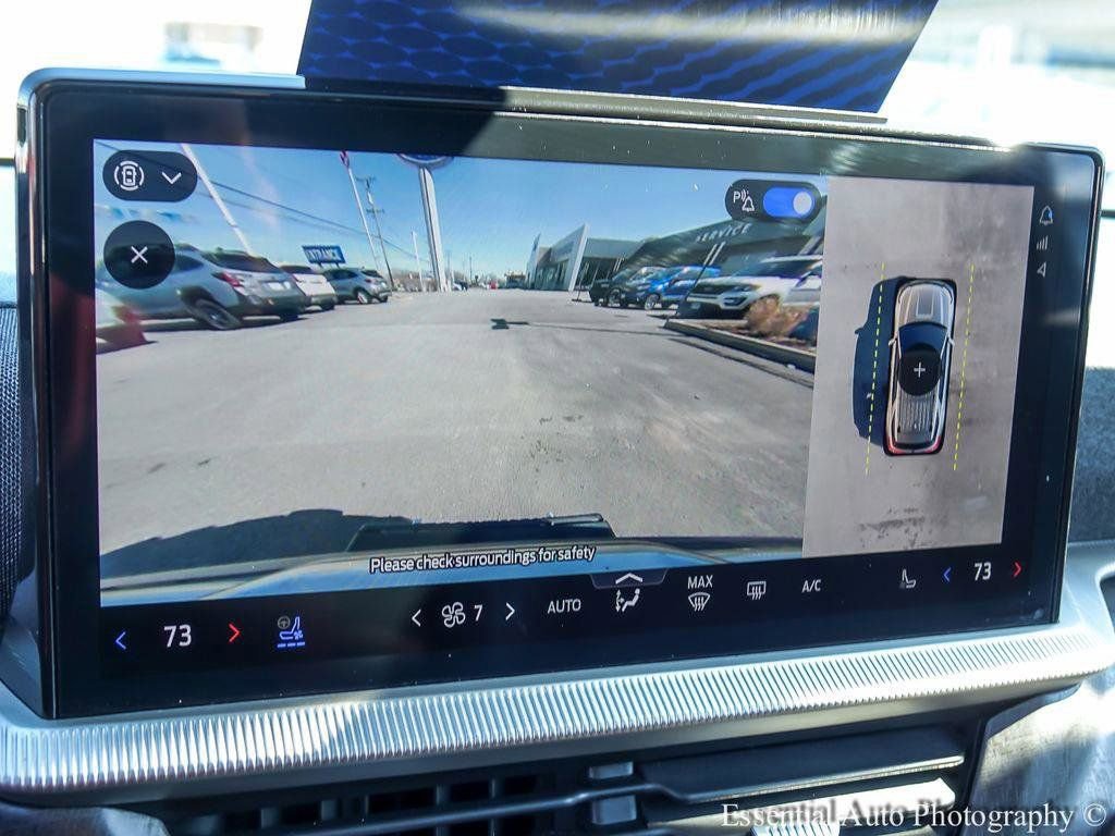 Certified 2025 Ford Explorer Platinum w/ LUX Leather Package image 20