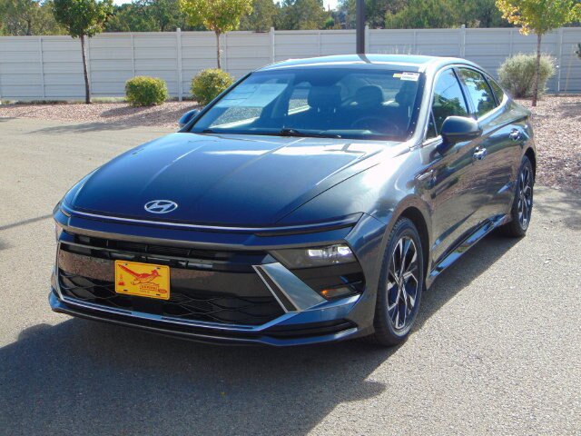 Used 2025 Hyundai Sonata SEL FWD image 9