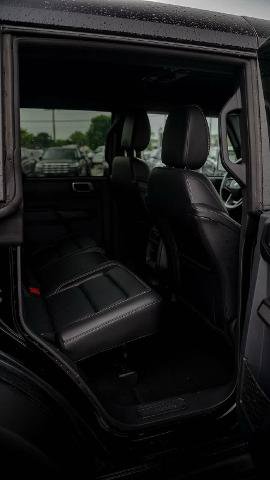 Certified 2025 Ford Bronco Outer Banks w/ Sasquatch Package AWD/4WD image 26